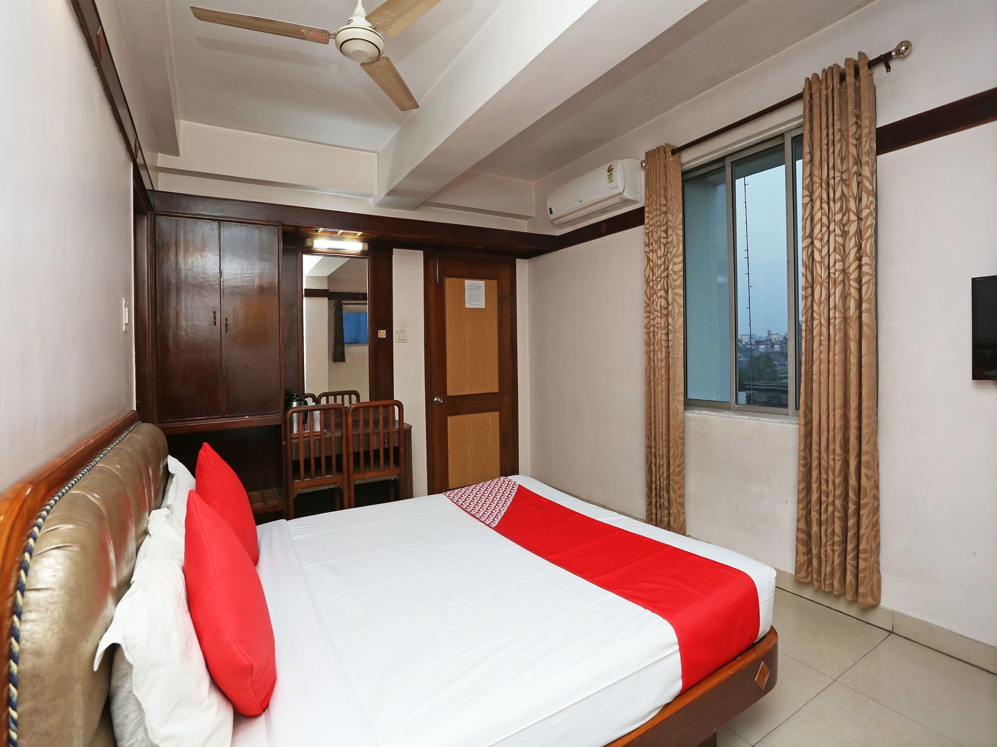 Hotel Amrit Regency Guwahati Eksteriør billede